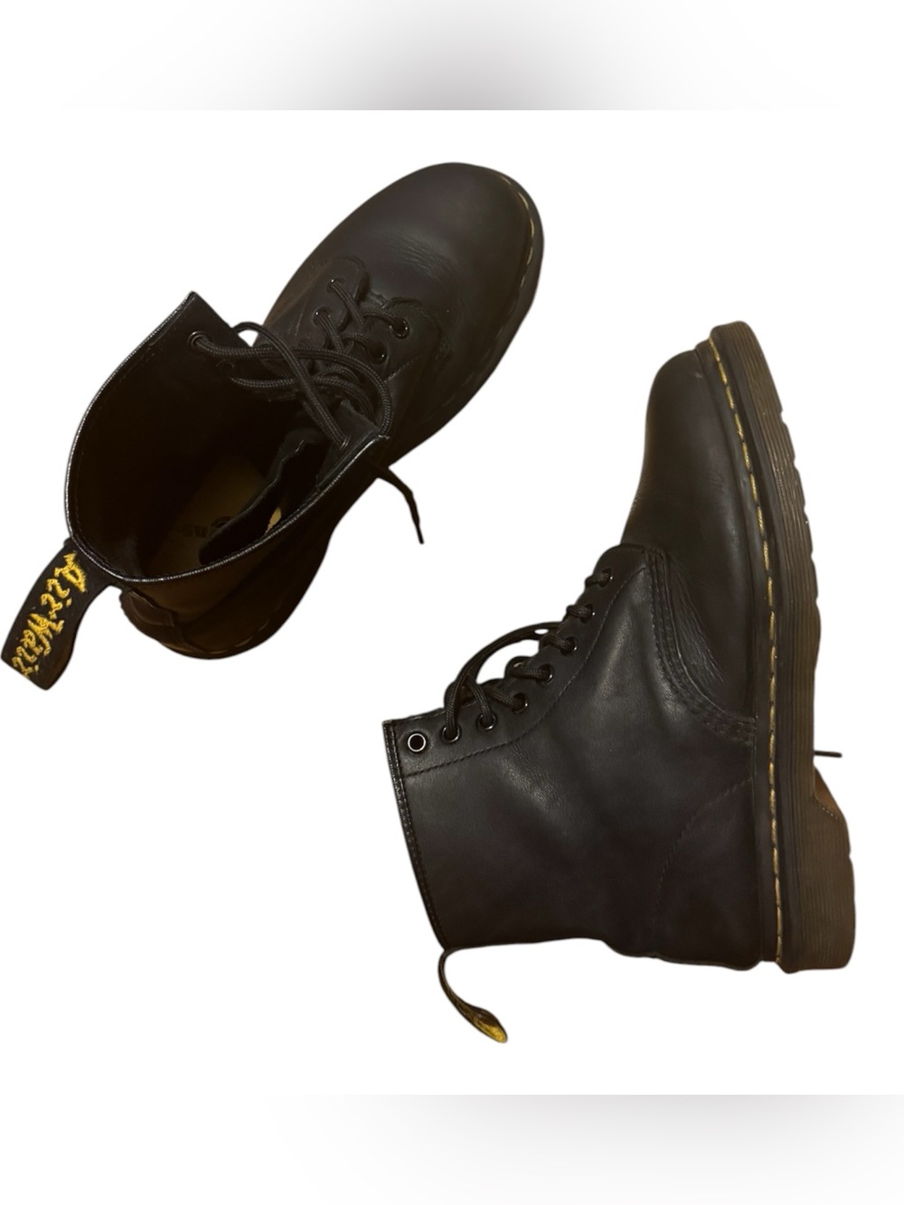 Dr. Martens Black soft Leather 1460 originals from England size 39
